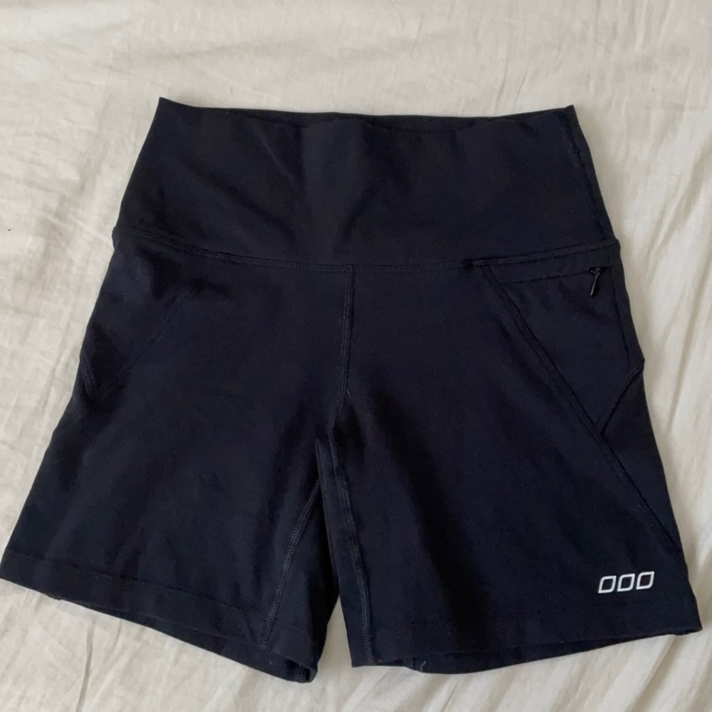 Lorna Jane  biker shorts